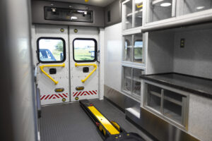 Braun-Super-Chief-Type-I-Ambulance-Interior17