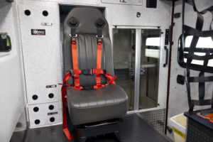 Express-Plus-Type-I-Ambulance-Braun-Interior13